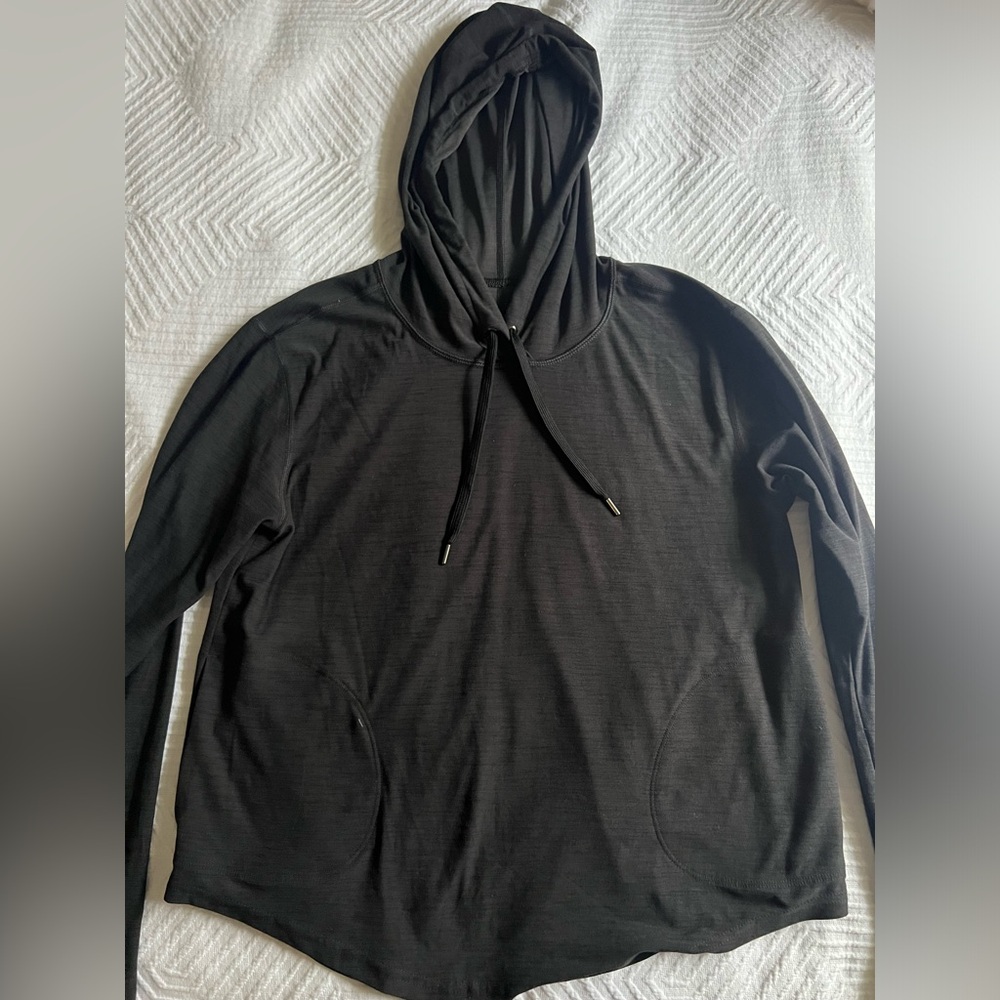 Old Navy - Breathe On Hooded Active Top with Thumbholes
